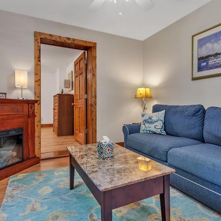 Cozy Bungalow Just Minutes From Mystic, Westerly Beaches, Boating And Casinos! Bungalow Groton Eksteriør bilde