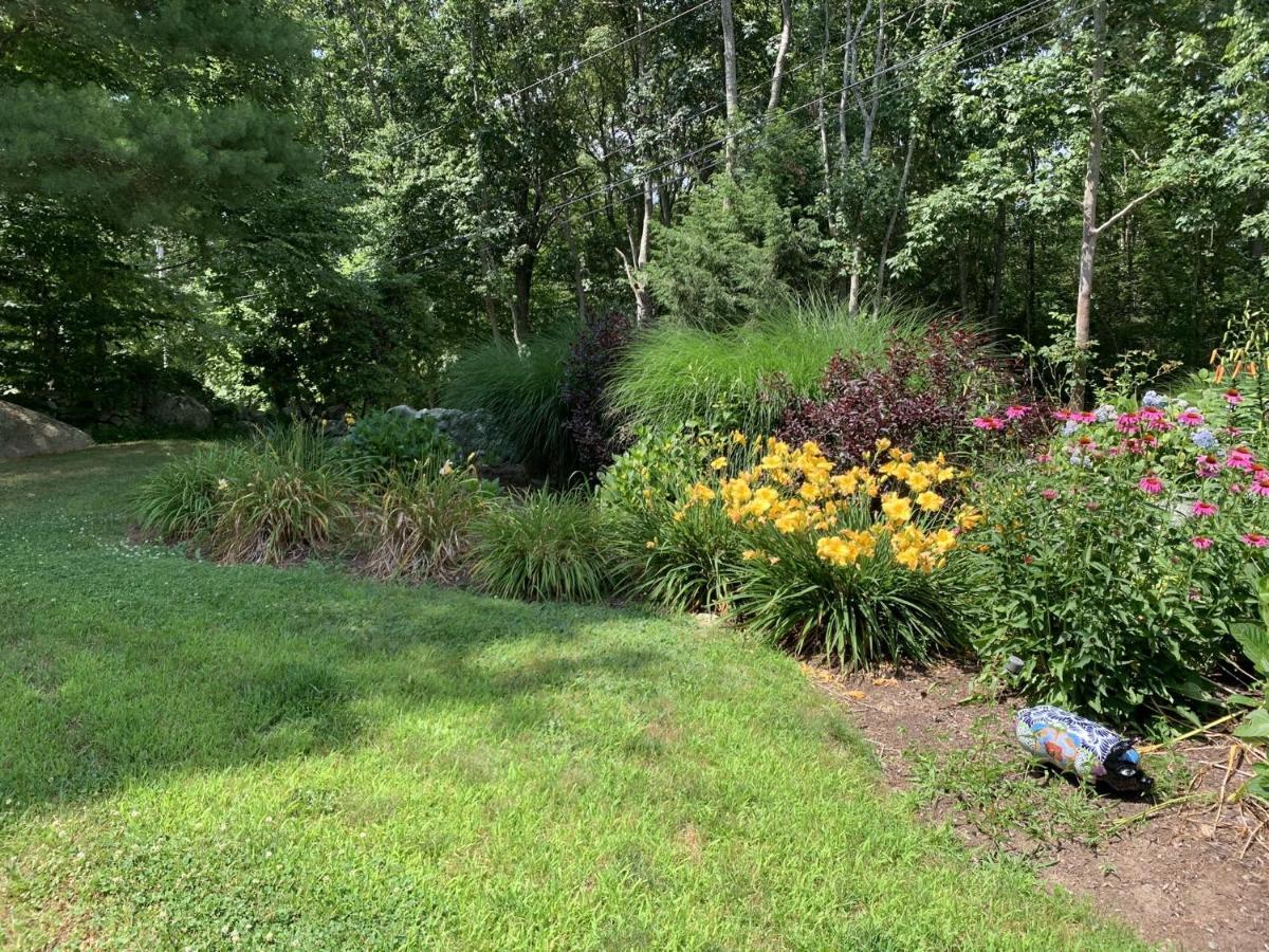 Cozy Bungalow Just Minutes From Mystic, Westerly Beaches, Boating And Casinos! Bungalow Groton Eksteriør bilde