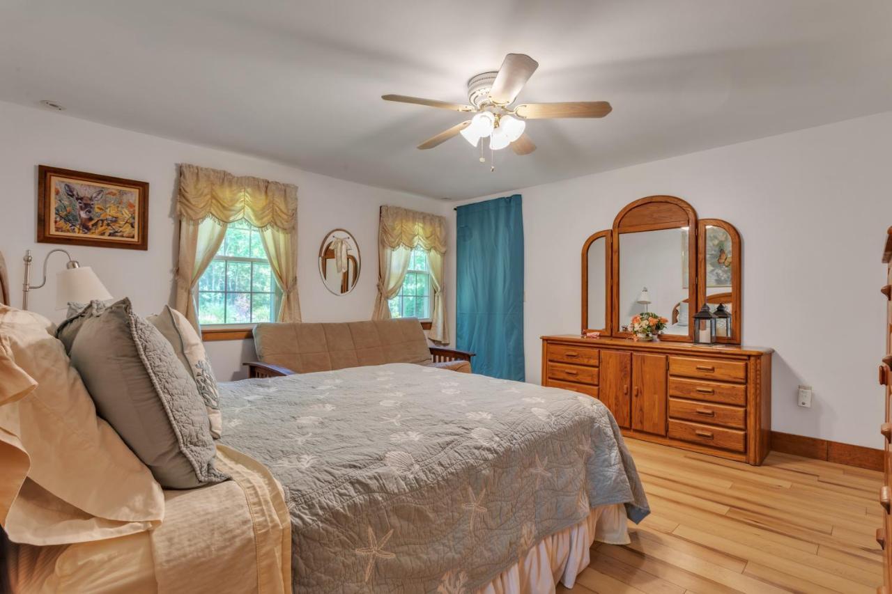 Cozy Bungalow Just Minutes From Mystic, Westerly Beaches, Boating And Casinos! Bungalow Groton Eksteriør bilde