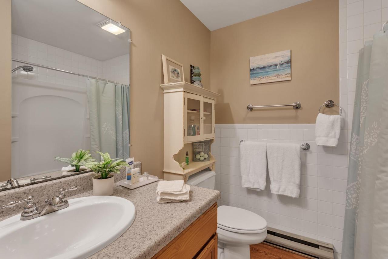 Cozy Bungalow Just Minutes From Mystic, Westerly Beaches, Boating And Casinos! Bungalow Groton Eksteriør bilde